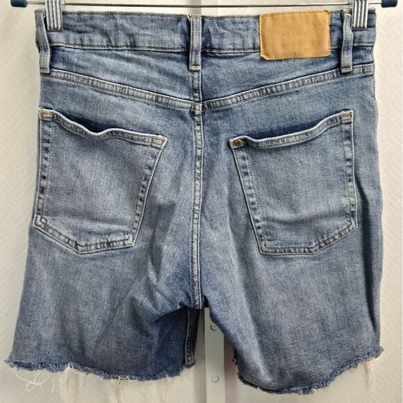 H&M High Waist Bermuda Jean Shorts Sz 8 - Picture 2 of 6